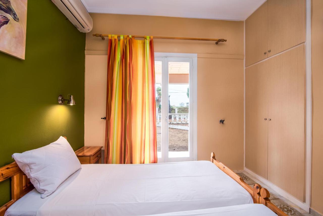 Southgate Apartments Agios Georgios  Exteriör bild