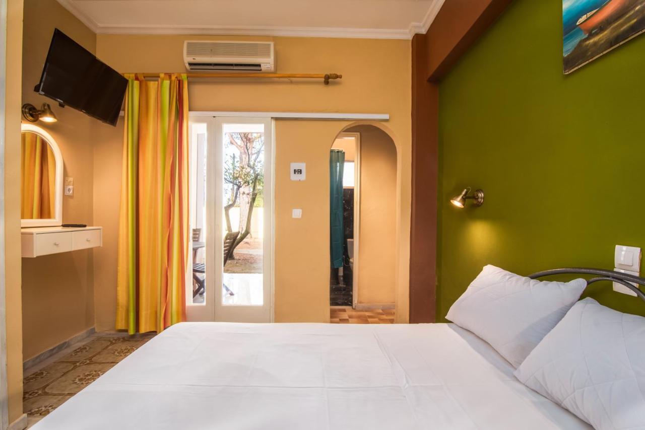 Southgate Apartments Agios Georgios  Exteriör bild
