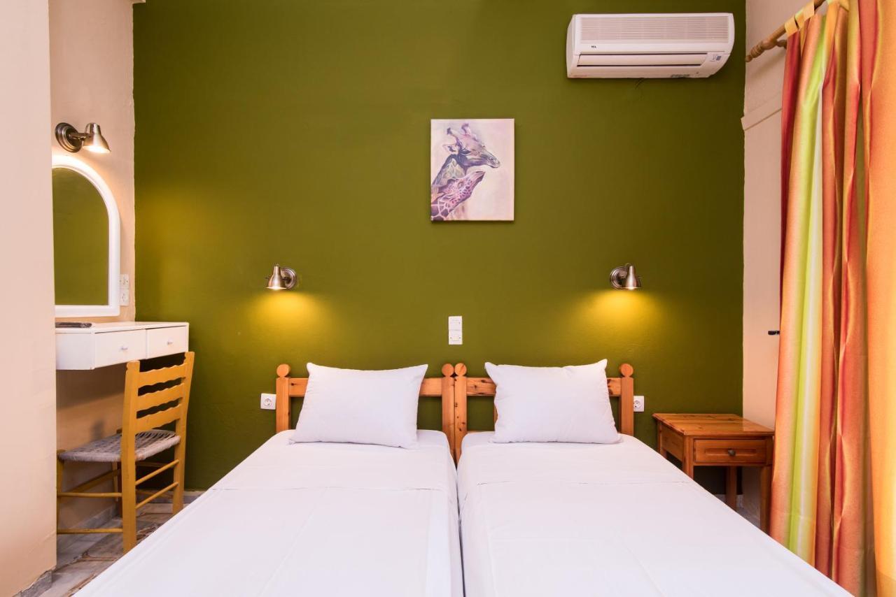 Southgate Apartments Agios Georgios  Exteriör bild