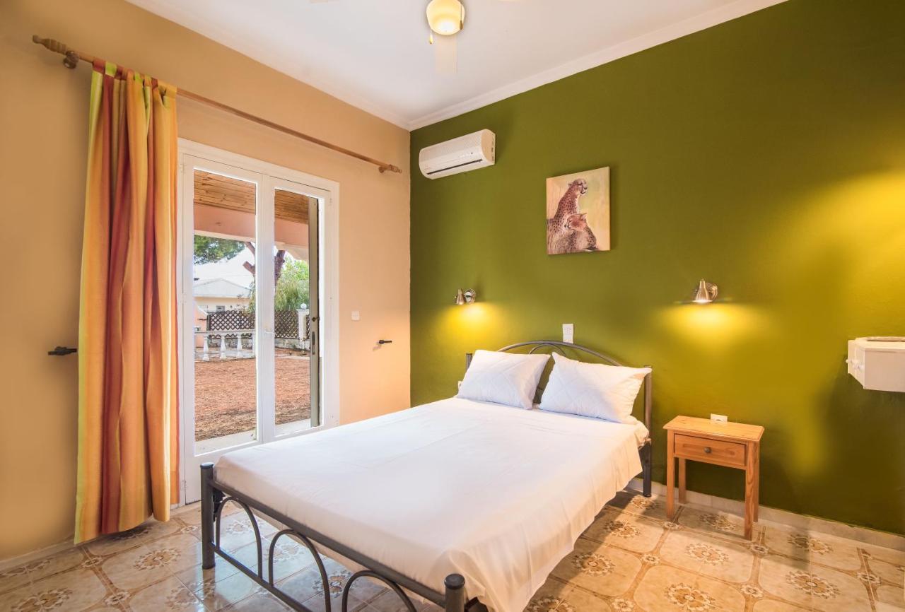 Southgate Apartments Agios Georgios  Exteriör bild