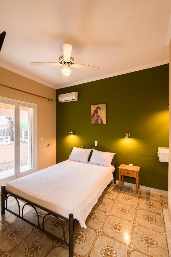 Southgate Apartments Agios Georgios  Exteriör bild