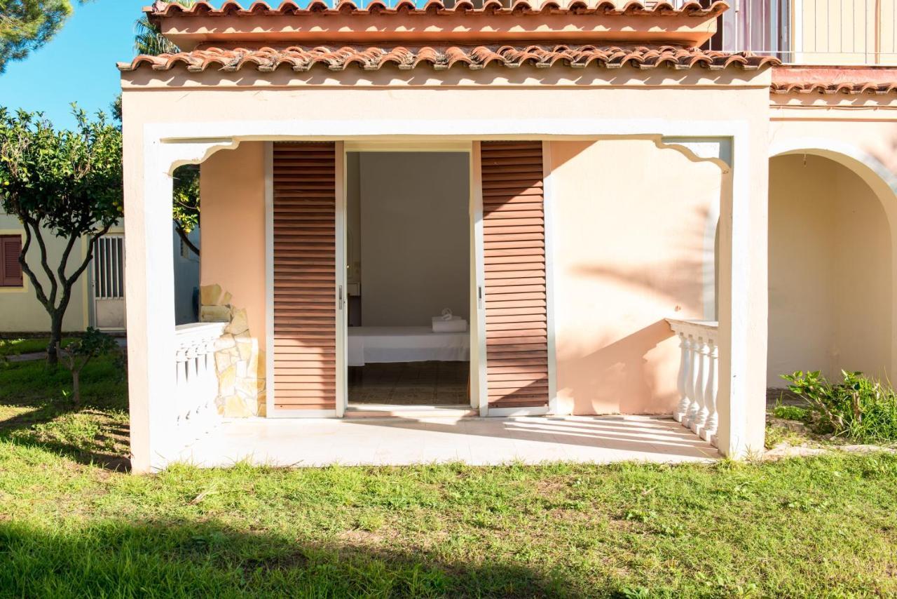 Southgate Apartments Agios Georgios  Exteriör bild